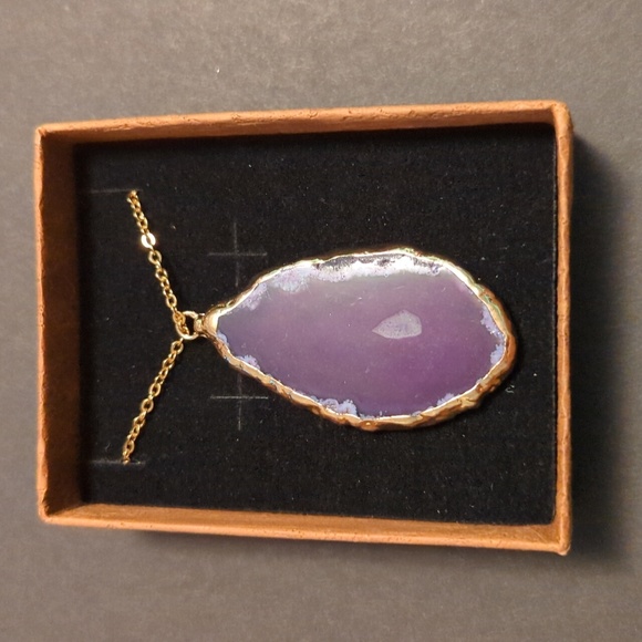 Handmade Jewelry - Amethyst and Gold Toned Pendant Necklace